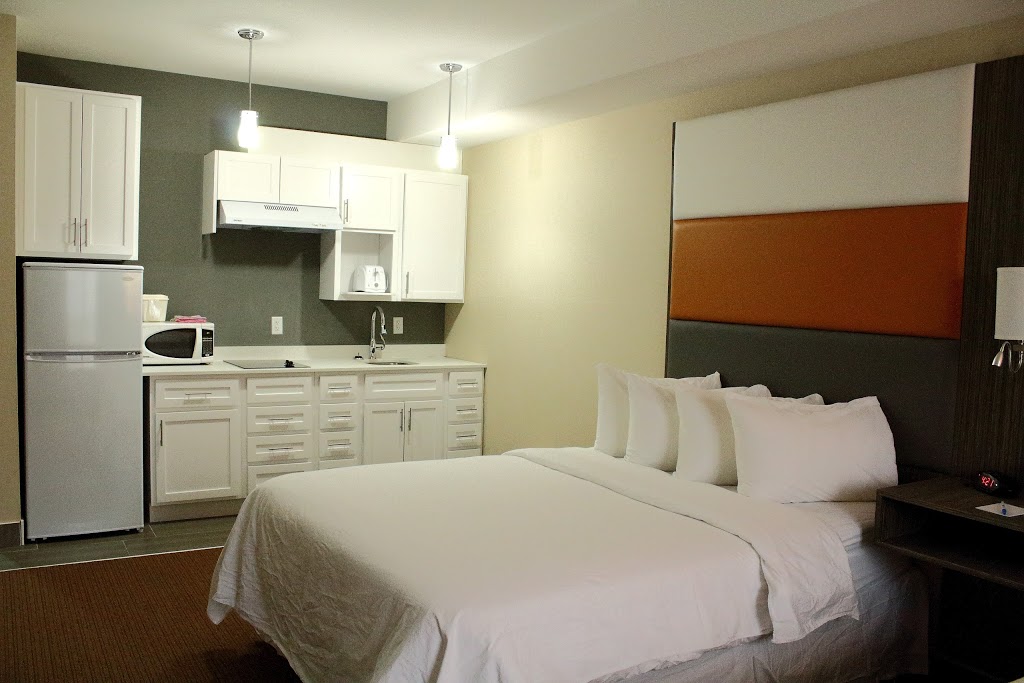 Southfort Inn | 140 Town Crest Rd, Fort Saskatchewan, AB T8L 0G7, Canada | Phone: (780) 589-2000