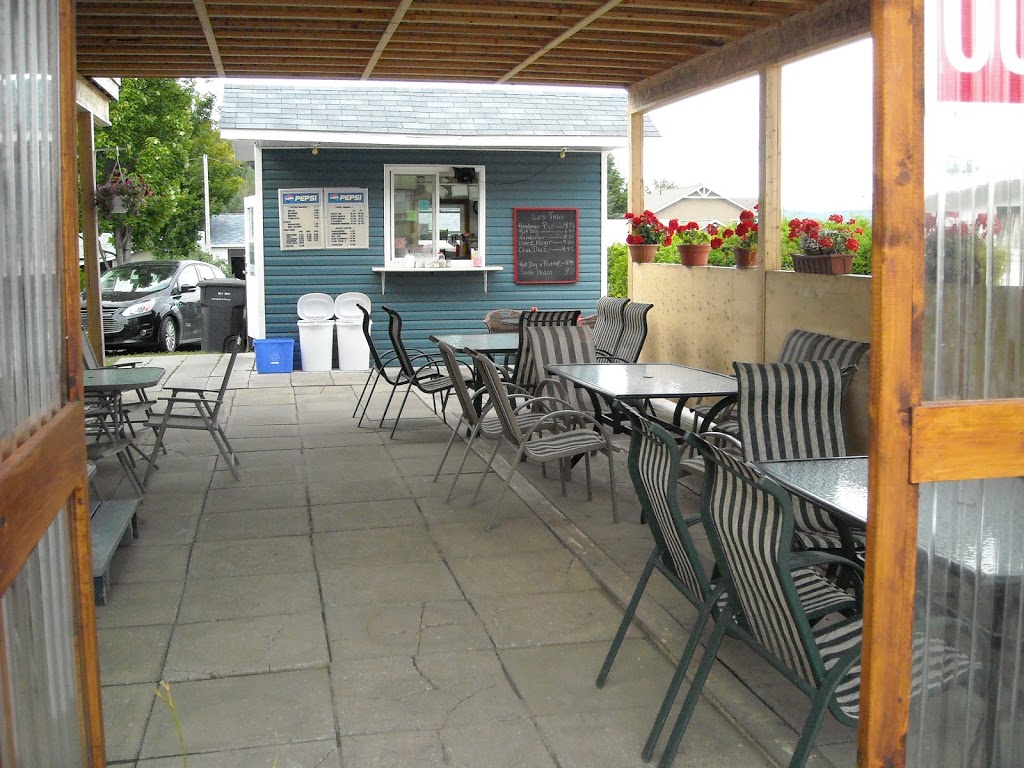 Magasin General | 454 Rue Principale, Piopolis, QC G0Y 1H0, Canada | Phone: (819) 583-3030