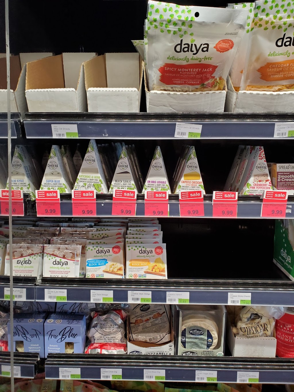 Vita Health Fresh Market | 1751 Kenaston Blvd, Winnipeg, MB R3Y 1V5, Canada | Phone: (204) 984-9558