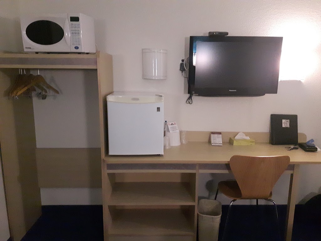 Motel 6 | 5001 19 St #900, Red Deer, AB T4R 3R1, Canada | Phone: (403) 340-1749