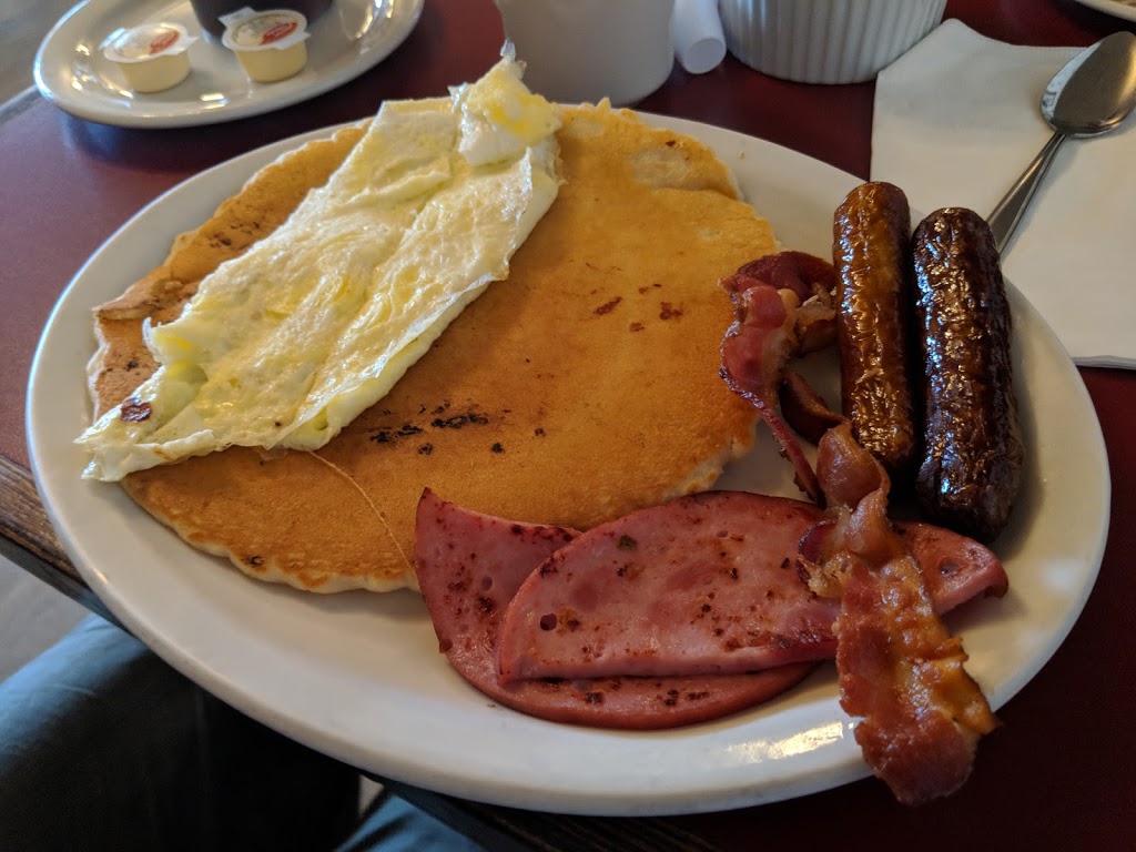 New West Restaurant | 15025 111 Ave NW, Edmonton, AB T5M 2P8, Canada | Phone: (780) 483-8984