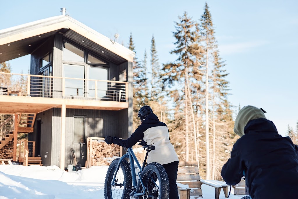Le Rokh | 19 chemin du Lynx, Lac-Beauport, QC G3B 0C9, Canada | Phone: (418) 473-6542