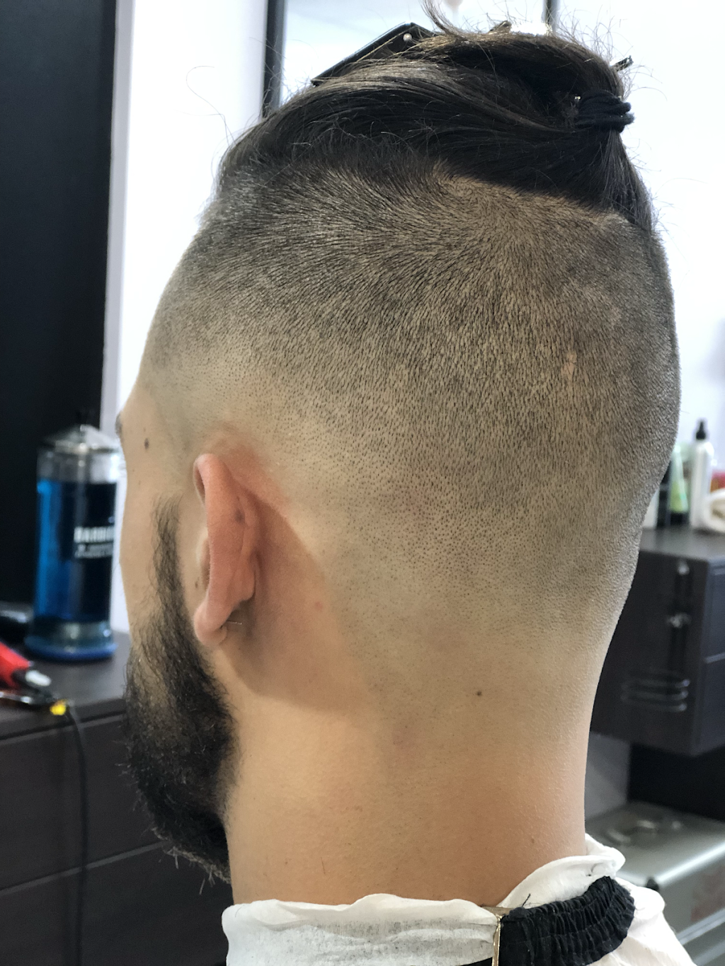 3 Colour Hair Studio | 2057 Royal Windsor Dr #4, Mississauga, ON L5J 1K5, Canada | Phone: (647) 656-6268