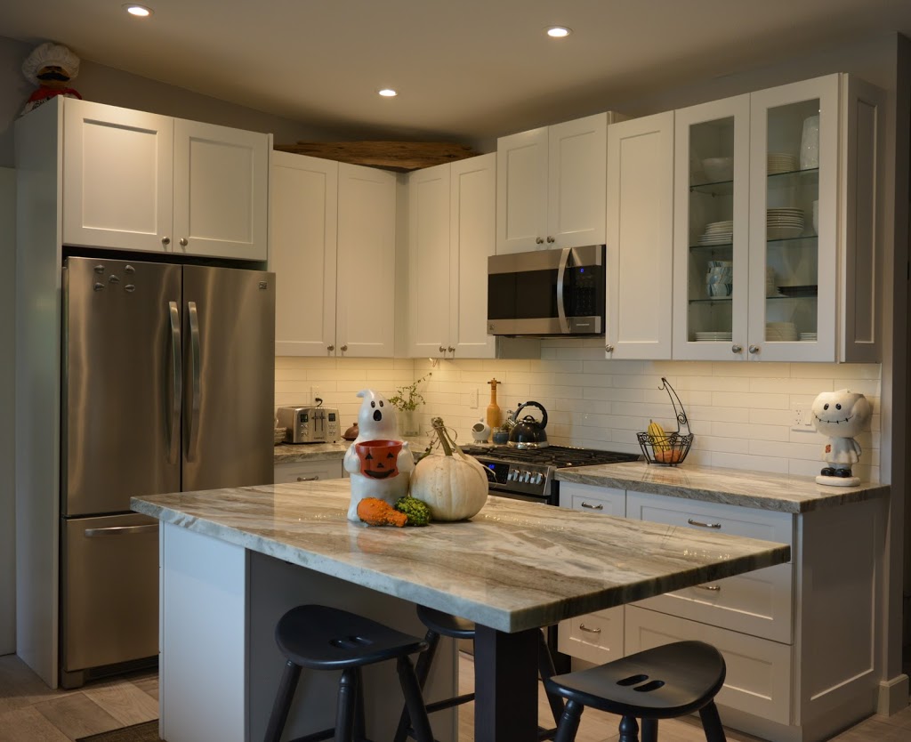 Perkinsfield Rustic Furniture and Custom Kitchens | 239 County Rd 6 S, Tiny, ON L0L 2J0, Canada | Phone: (705) 526-1884