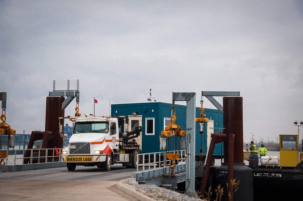 Coxons Towing Inc. | 2069 Naylor Sideroad, Essex, ON N8M 2X5, Canada | Phone: (519) 979-5421