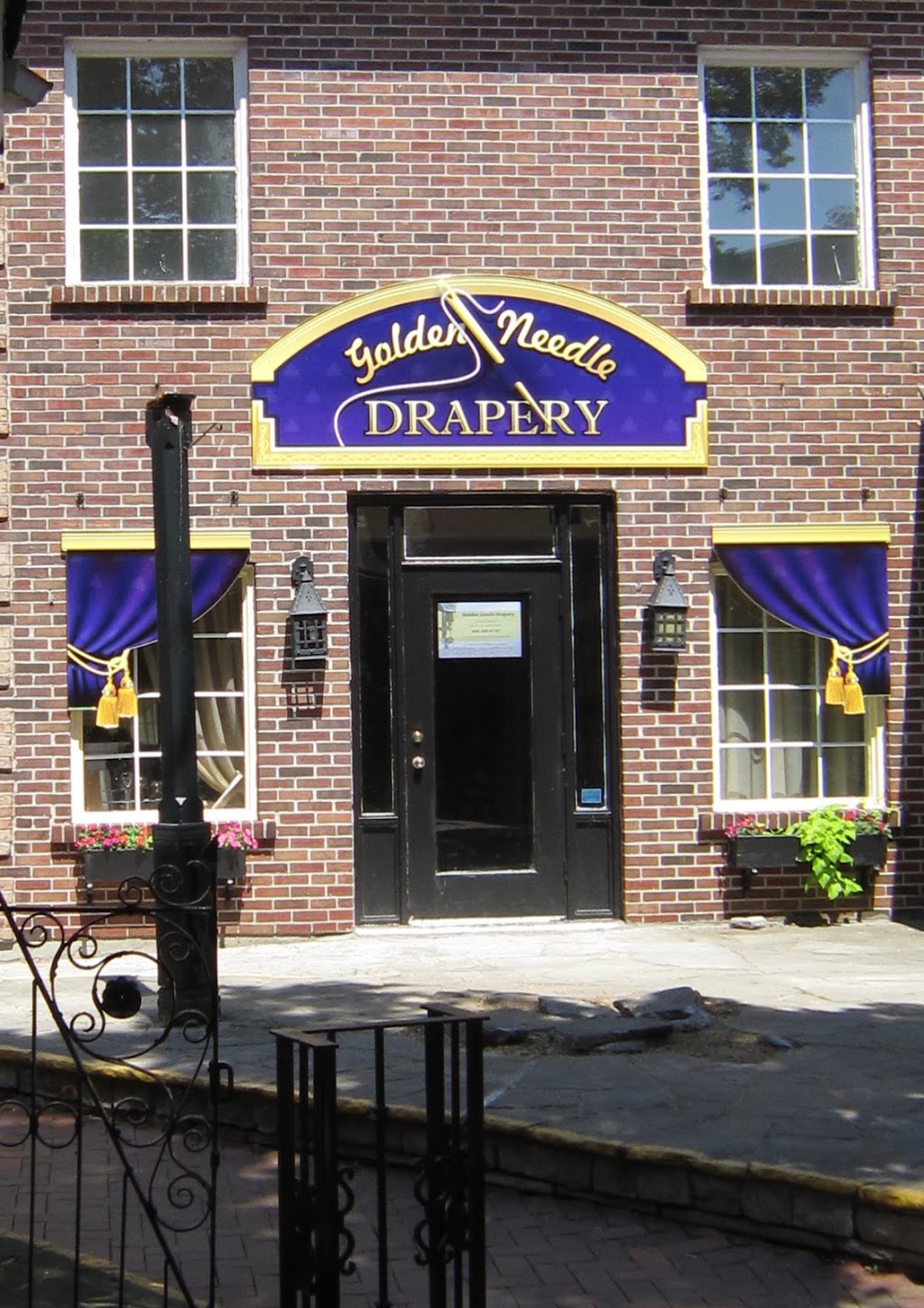 Golden Needle Drapery | 3545 Lake Shore Blvd W #302, Etobicoke, ON M8W 1P4, Canada | Phone: (905) 483-6767