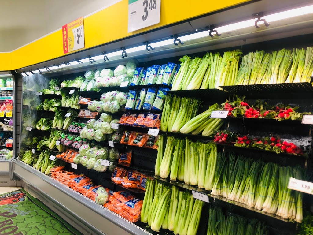 Food Basics | 2090 Lauzon Rd, Windsor, ON N8T 2Z3, Canada | Phone: (519) 944-7335