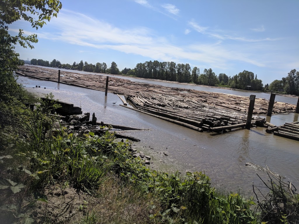 Fraser River Trail - Burnaby Gateway | River District Crossing, Vancouver, BC V5J 5H4, Canada | Phone: (604) 873-7000