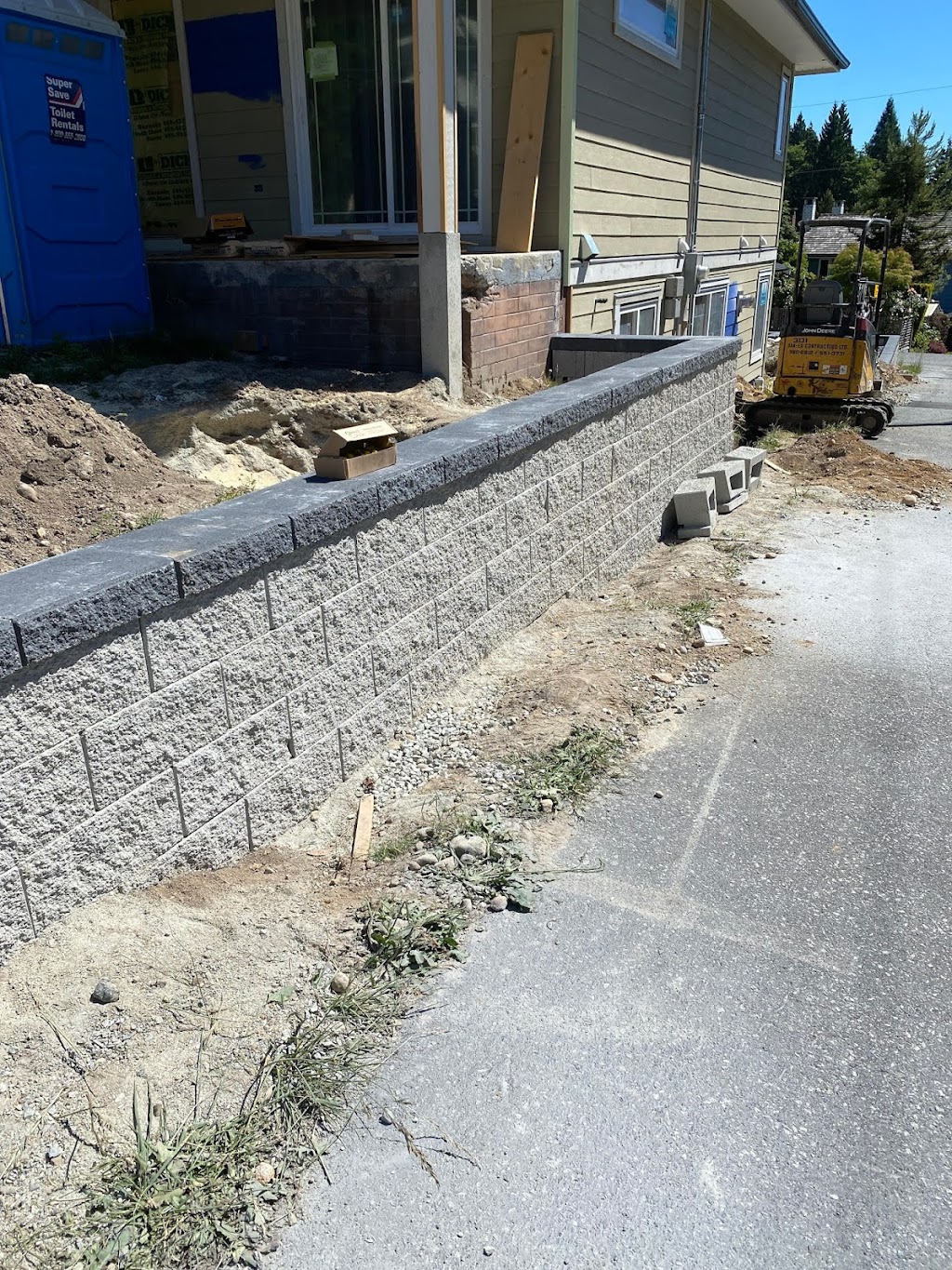 Gardner Landscaping & Home Maintenance | 960 Montroyal Blvd, North Vancouver, BC V7R 2H1, Canada | Phone: (778) 847-4351