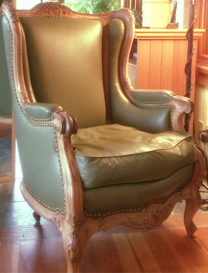 Bowen Island Tailored Upholstery | 439a Bowen Island Trunk Rd, Bowen Island, BC V0N 1G1, Canada | Phone: (604) 908-0950