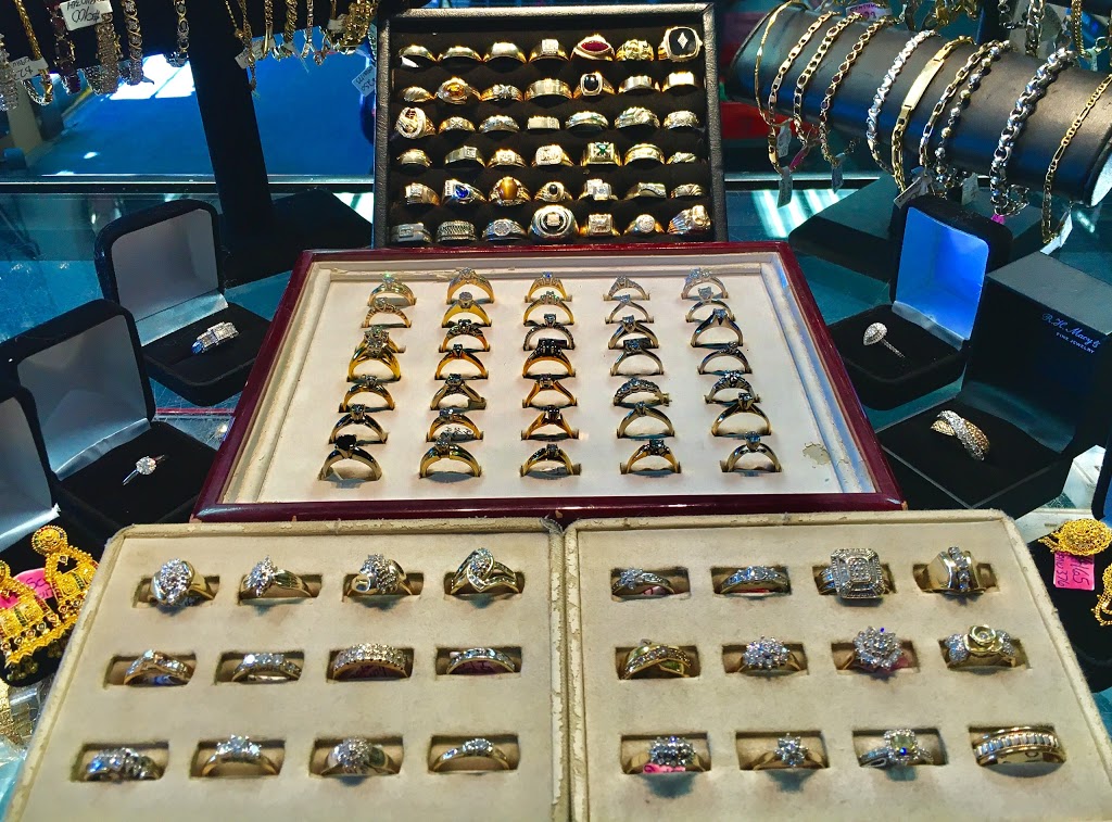 Howards Pawn Shop | 3005 Carling Ave, Ottawa, ON K2B 7Y6, Canada | Phone: (613) 820-3903