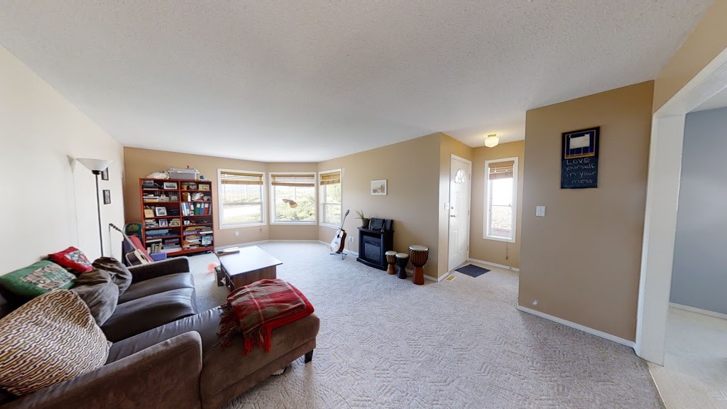 Sara Amos - Realtor® @ Century 21 Amos Realty | 6212 Main St, Oliver, BC V0H 1T0, Canada | Phone: (250) 535-0518