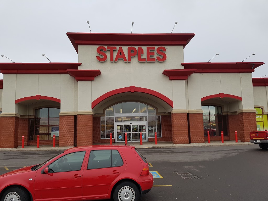 Staples | electronics store | 970 Upper Wentworth St, Hamilton, ON L9A 4V8, Canada | 9053837913 OR +1 905-383-7913
