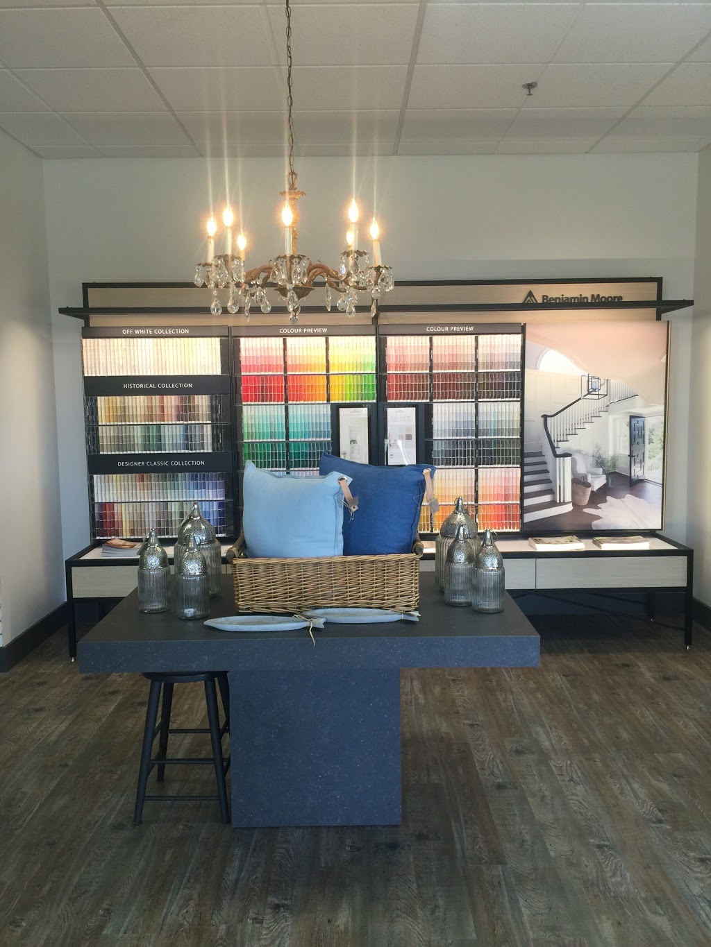 Benjamin Moore | 132B Roberts St, Ladysmith, BC V9G 1B2, Canada | Phone: (250) 533-9028