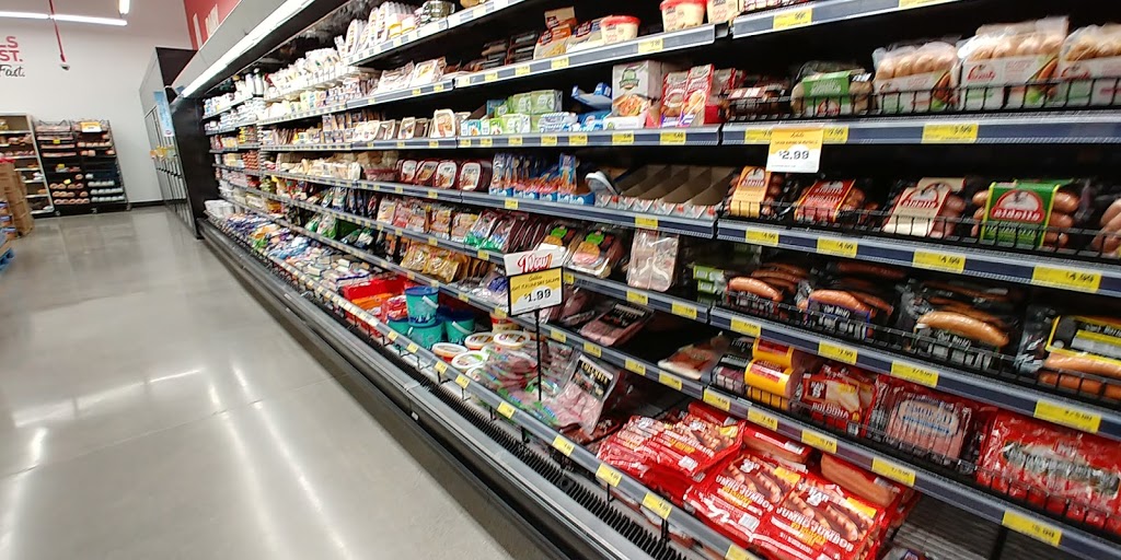 Grocery Outlet Bargain Market | 144 Bay Lyn Dr, Lynden, WA 98264, USA | Phone: (360) 526-2989