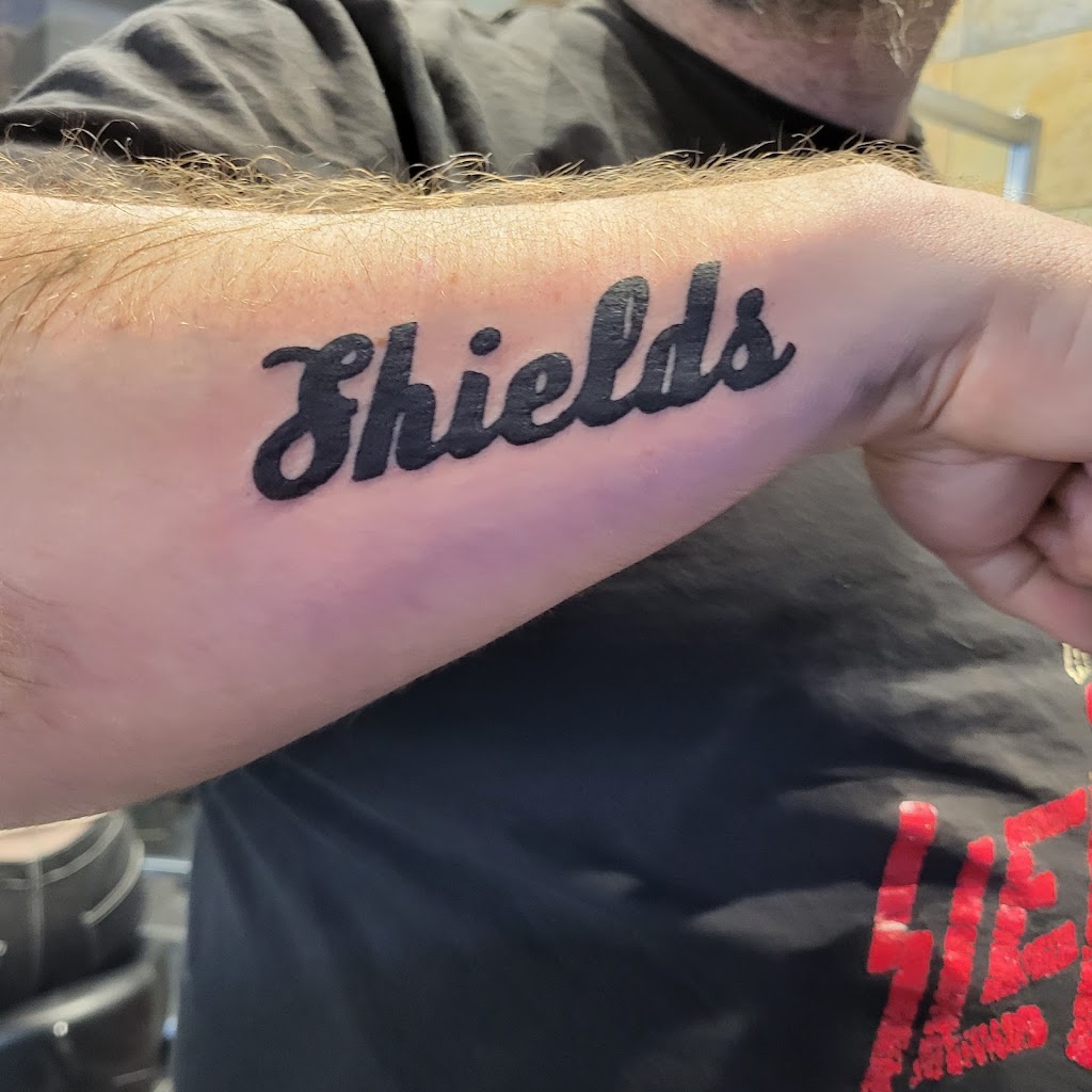 Steel N Ink Collingwood | 330 First St, Collingwood, ON L9Y 1B4, Canada | Phone: (705) 444-7979