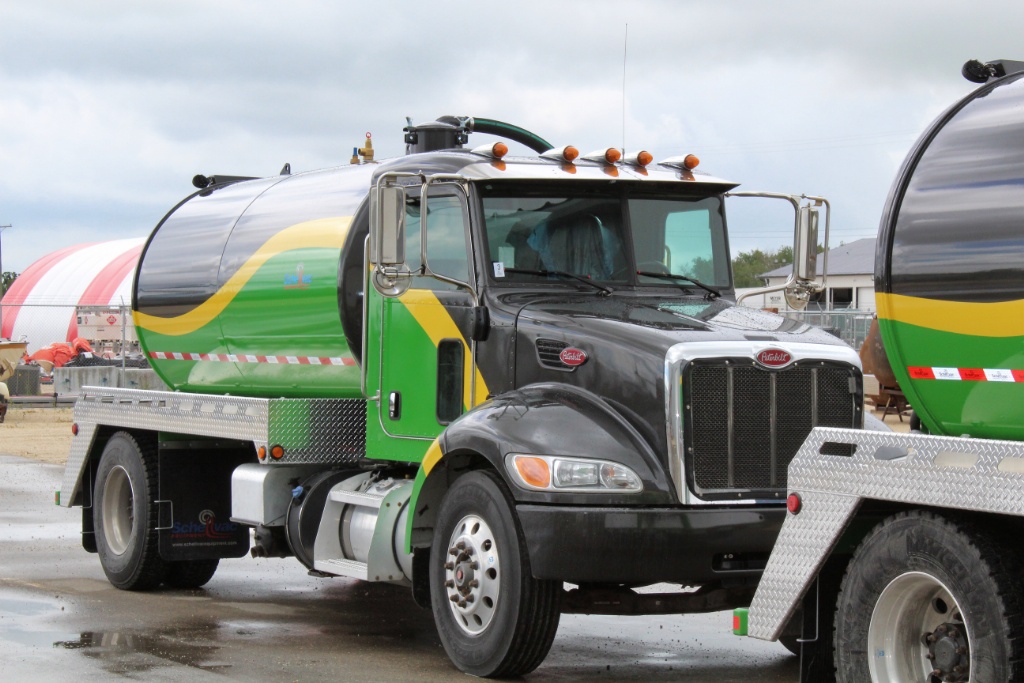 SchellVac Equipment Inc. | 126 Wheatfield Rd, Winnipeg, MB R3C 2E6, Canada | Phone: (877) 336-0081