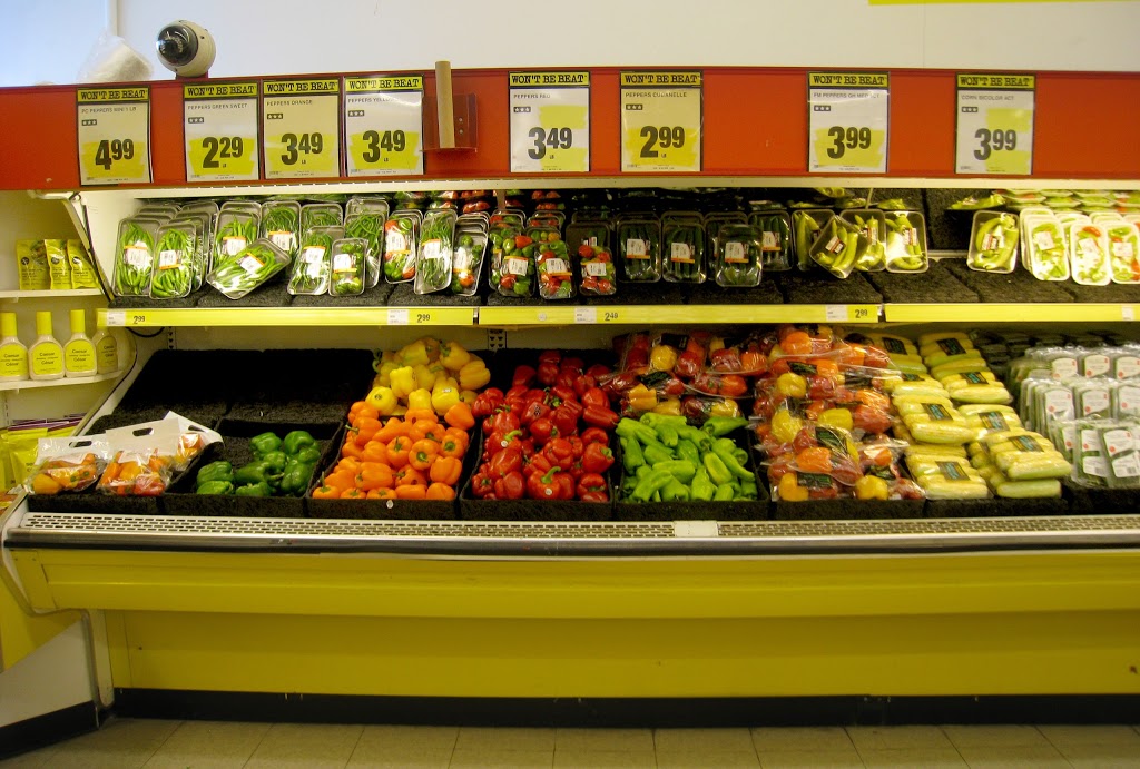 Farzins No Frills | 4040 Creditview Rd, Mississauga, ON L5C 3Y8, Canada | Phone: (866) 987-6453