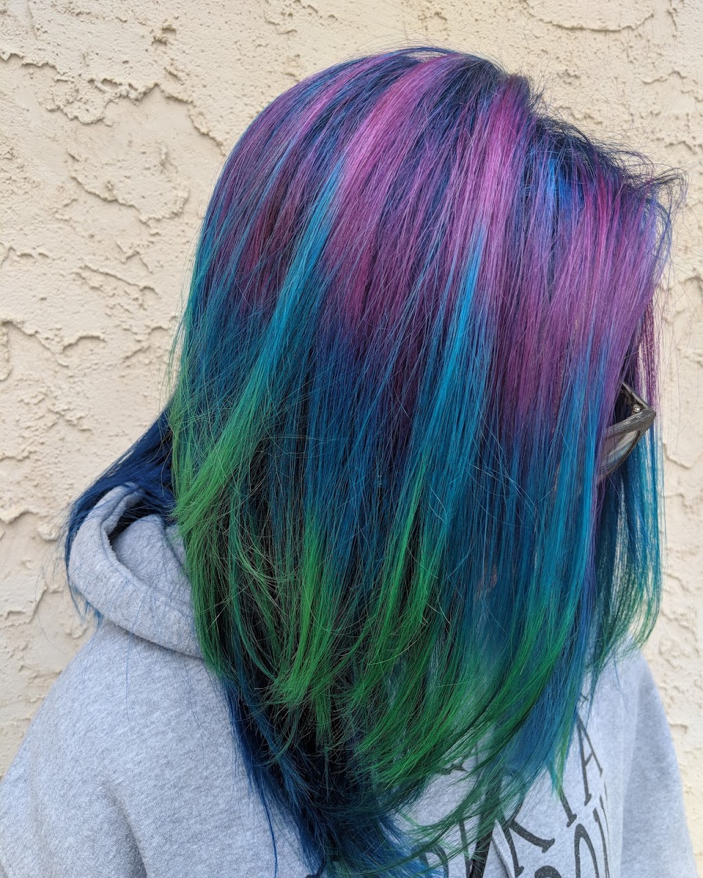 Vivid Strands | 100 Delage Crescent, St. Albert, AB T8N 5Y8, Canada | Phone: (780) 265-1112