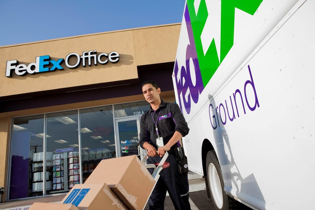 FedEx Office Print & Ship Center | 3701 McKinley Pkwy Suite 1050, Blasdell, NY 14219, USA | Phone: (716) 822-5725