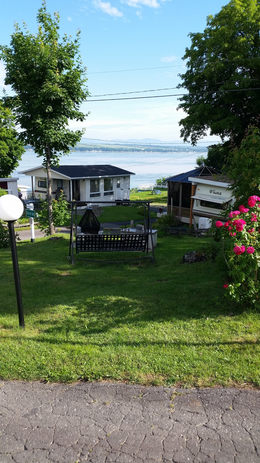 Camping Guilmette Inc | 152 Route du Fleuve, Beaumont, QC G0R 1C0, Canada | Phone: (418) 837-6900
