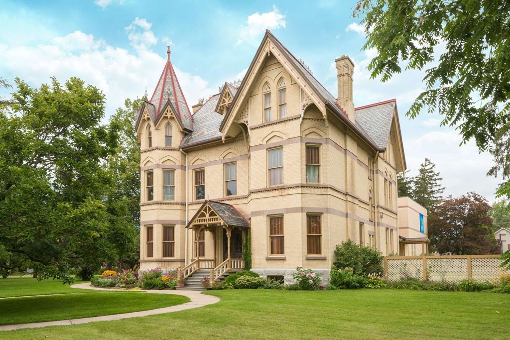 Howard Johnson by Wyndham Tillsonburg | 92 Simcoe St, Tillsonburg, ON N4G 2J1, Canada | Phone: (226) 641-6815