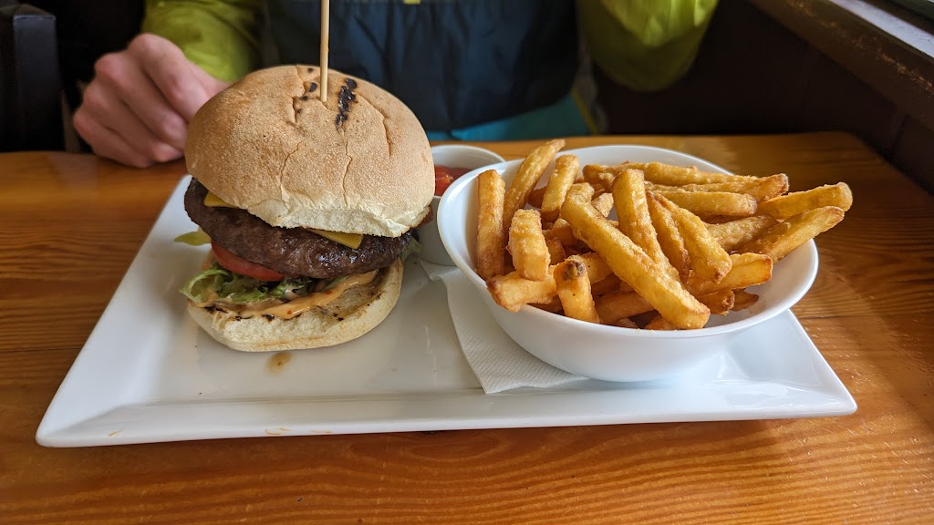 Javalanche Cafe | 200 Village Rd, Lake Louise, AB T0L 1E0, Canada | Phone: (403) 522-3574