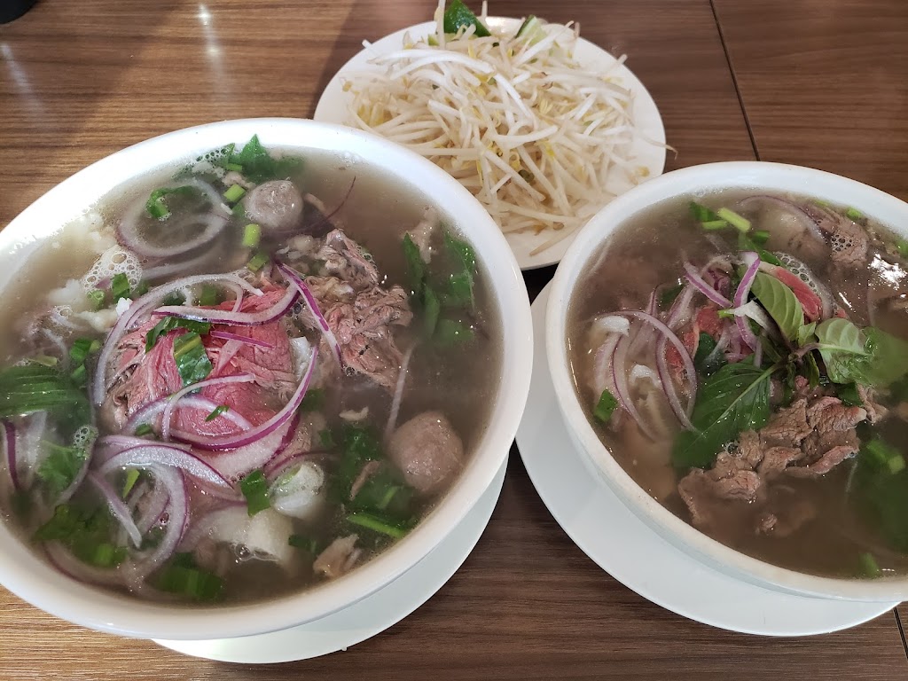 The Pho Restaurant | 3150 Hwy 7 UNIT #1, Markham, ON L6G 0A4, Canada | Phone: (905) 415-7686