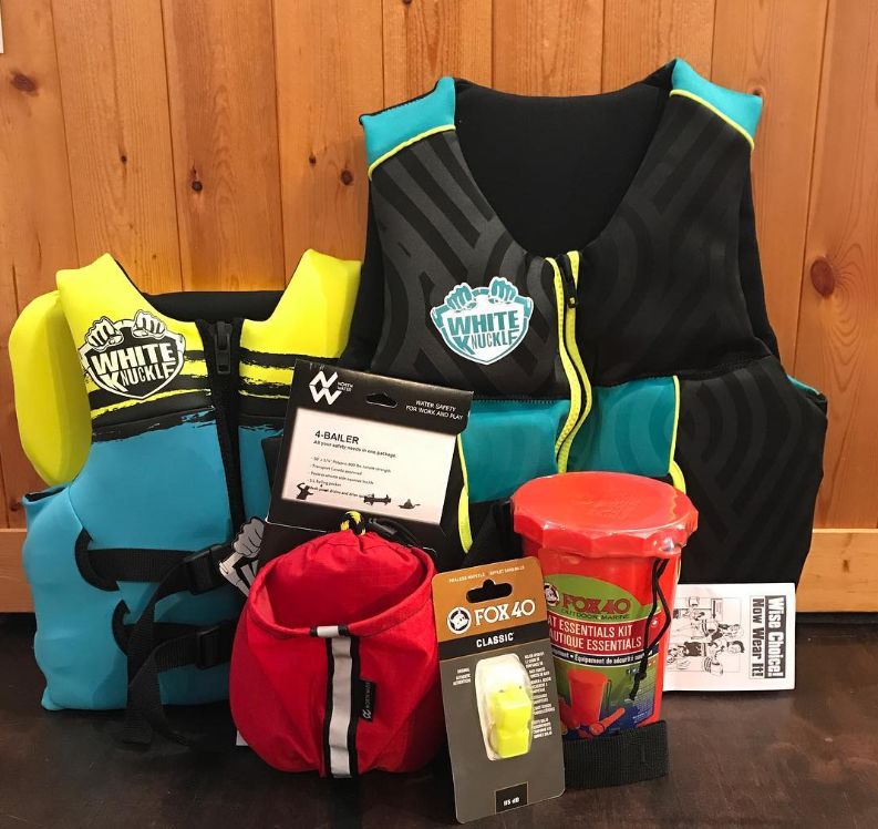 Algonquin Outfitters - Port Carling | 119 Medora St, Port Carling, ON P0B 1J0, Canada | Phone: (705) 765-0202