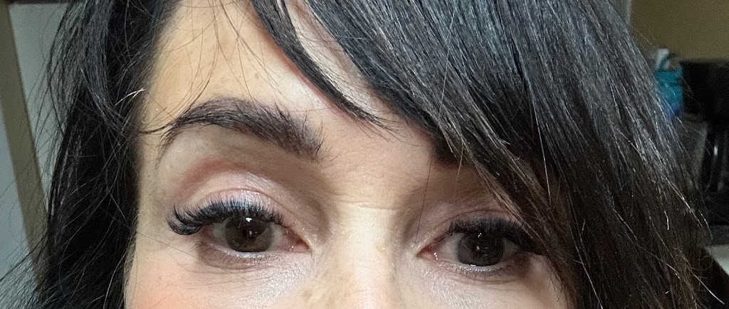 Blossom Babes Lash Artistry | 448 304 St, Kimberley, BC V1A 3H4, Canada | Phone: (250) 602-9188