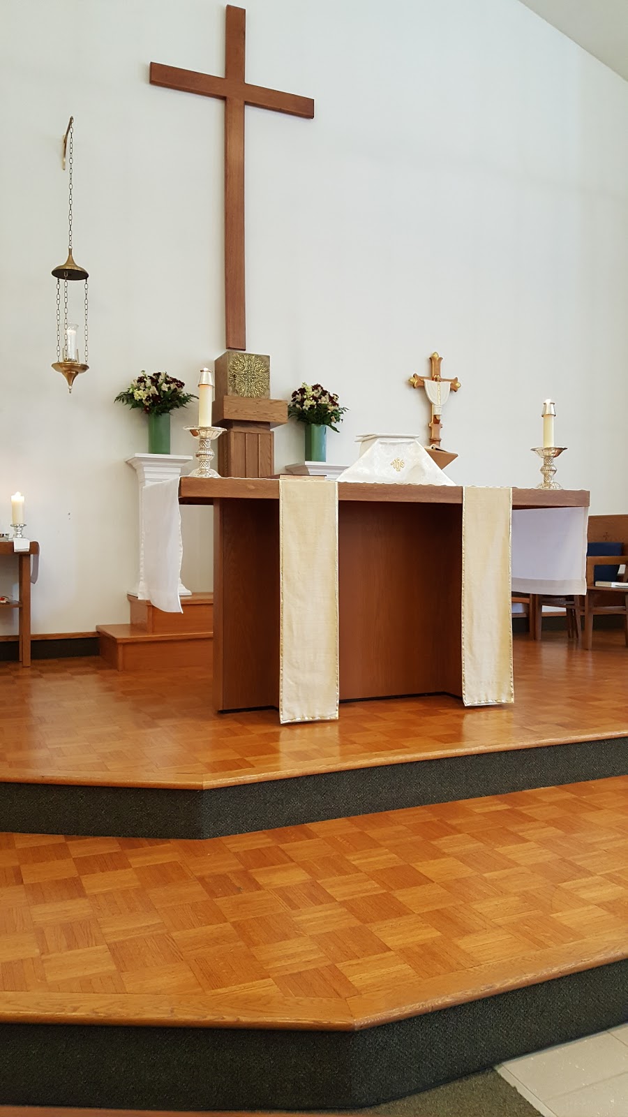 The Church of the Holy Family (Anglican) | 10446 Kennedy Rd N, Brampton, ON L6Z 0A7, Canada | Phone: (905) 846-2347