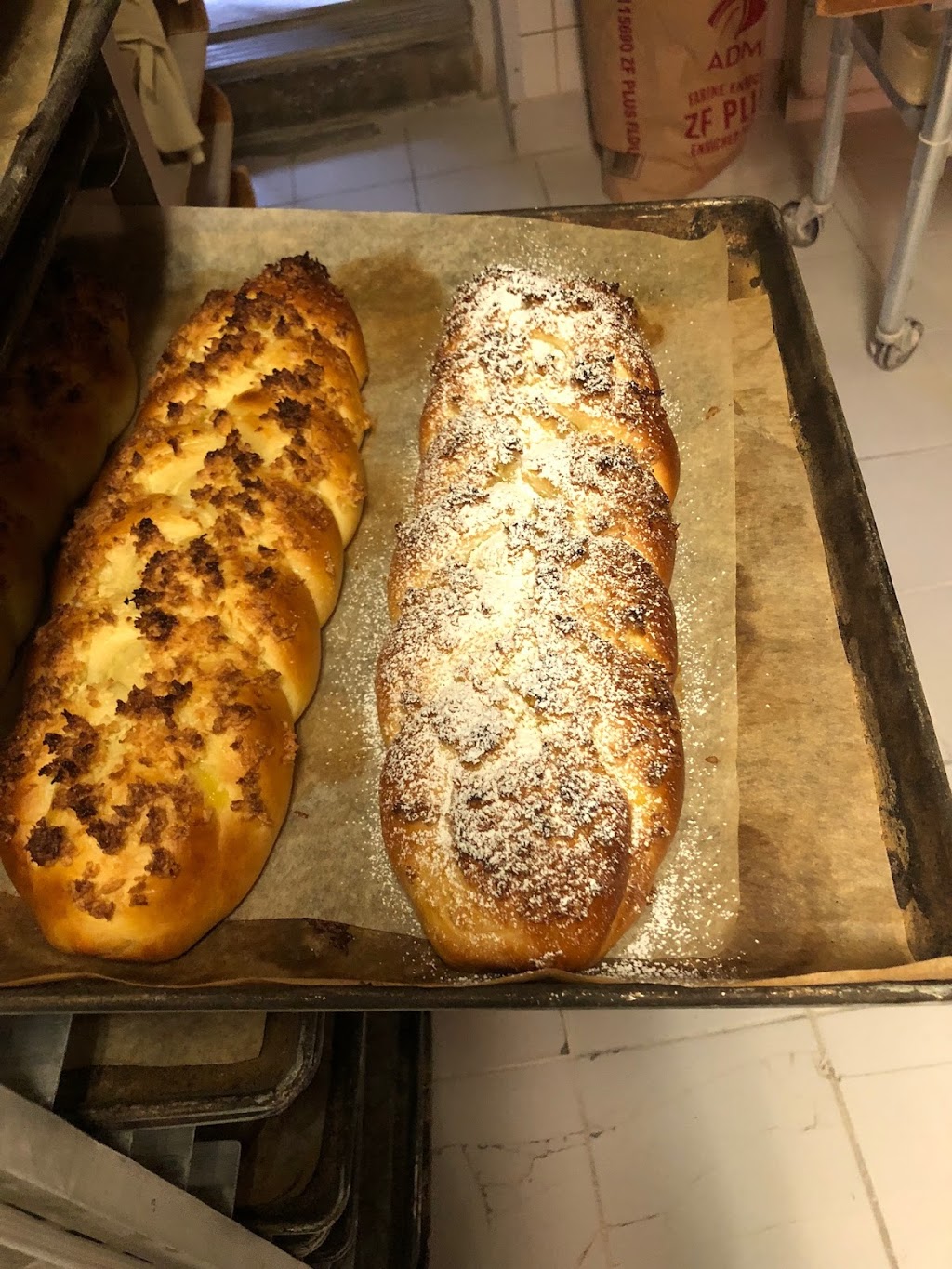 Boulangerie Lusa/ Portuguese | 72 Rue Dumas, Gatineau, QC J8Y 2N3, Canada | Phone: (819) 595-2651
