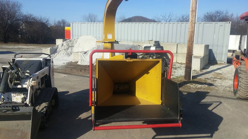 Vente et Location Dubois inc. | 5554 Chemin de lAéroport, Valcourt, QC J0E 2L0, Canada | Phone: (450) 532-2618