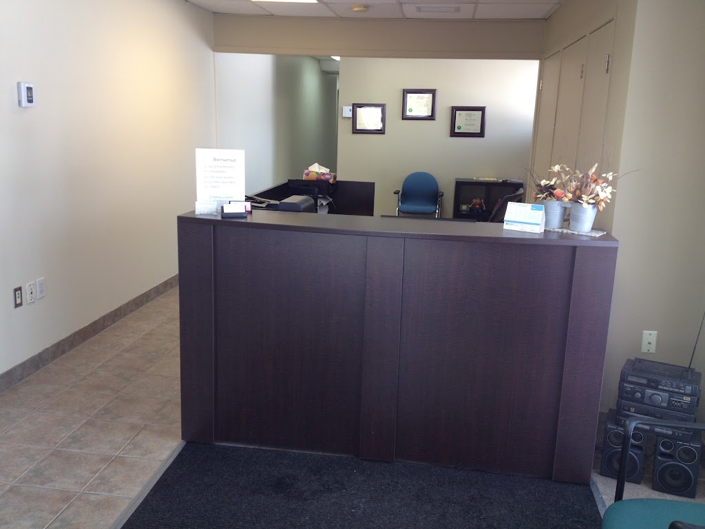Centre Chiro Plus | 2780 Av. Raymond #105, Saint-Hyacinthe, QC J2S 5W7, Canada | Phone: (450) 252-0022