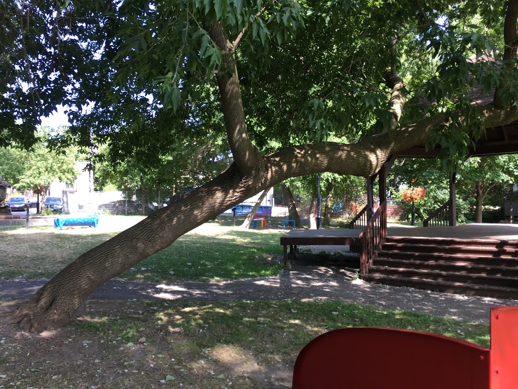 Parc de lImaginaire | 9 (A Rue Front, Gatineau, QC J9H 4W8, Canada | Phone: (819) 684-1445