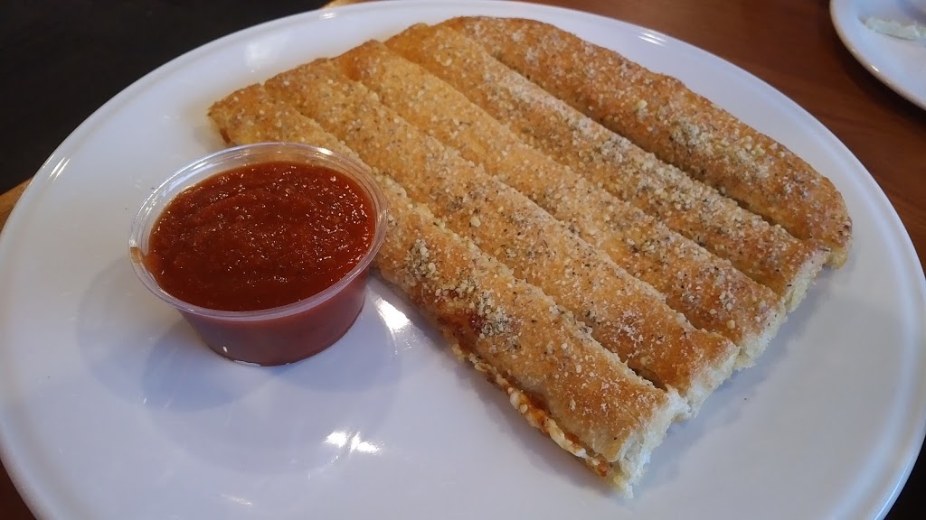 Pizza Hut | 1505 Guelph Line, Burlington, ON L7P 3B6, Canada | Phone: (905) 332-5555