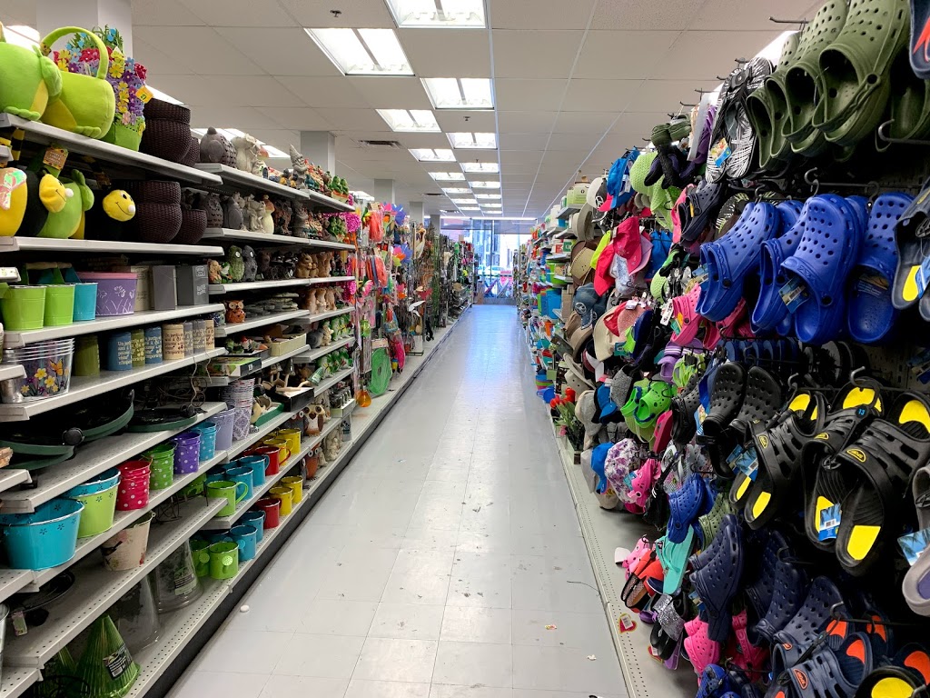 Dollarama | 3795 Rue Notre-Dame Ouest, Montréal, QC H4C 1P8, Canada | Phone: (514) 932-2512