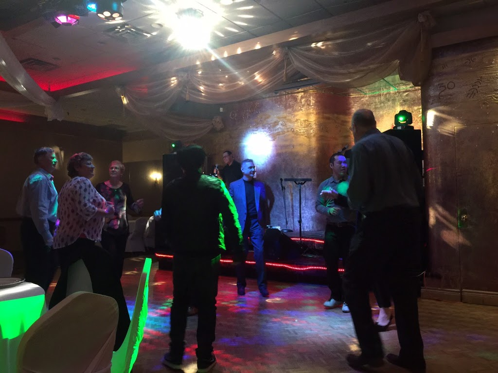 Amulet Restaurant & Banquet Hall | 4700 Dufferin St, North York, ON M3H 5S7, Canada | Phone: (416) 663-7820
