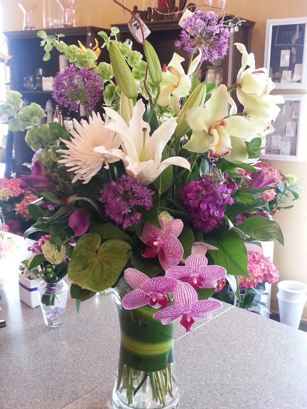 A Passion For Flowers Design Studio Ltd | 3268 King George Blvd #11, Surrey, BC V4P 1A5, Canada | Phone: (604) 531-8827