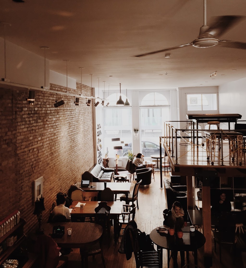 LOrbite | 406 Rue Notre-Dame Est, Montréal, QC H2Y 1C8, Canada | Phone: (514) 844-5274