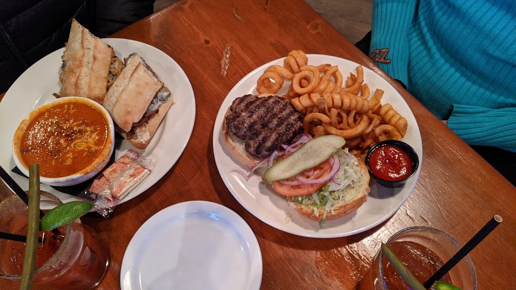Bottoms Bar & Grill | 3160 Creekside Way, Sun Peaks, BC V0E 5N0, Canada | Phone: (250) 578-0013