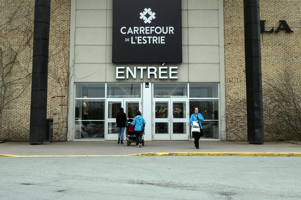 Institut de Beauté Carrefour de LEstrie | 3050 Boul de Portland, Sherbrooke, QC J1L 1K1, Canada | Phone: (819) 564-2312