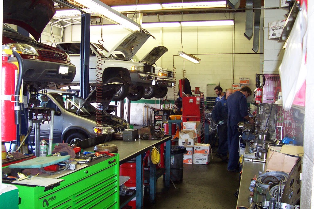 Bullfrog Transmissions | 750 Roderick St, Victoria, BC V8X 2R3, Canada | Phone: (250) 475-2323