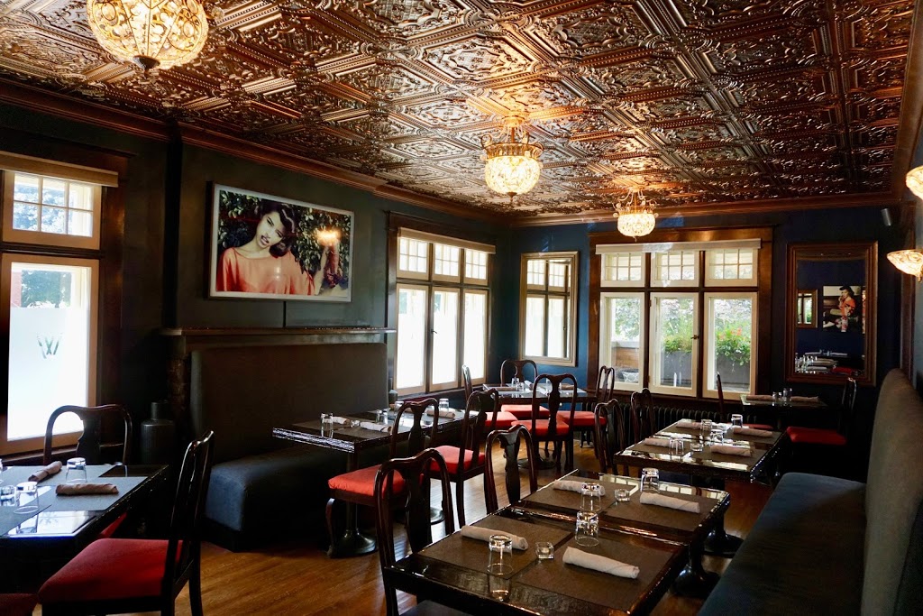 The Warrington Social House | 390 Main St W, Listowel, ON N4W 1A7, Canada | Phone: (519) 418-8888