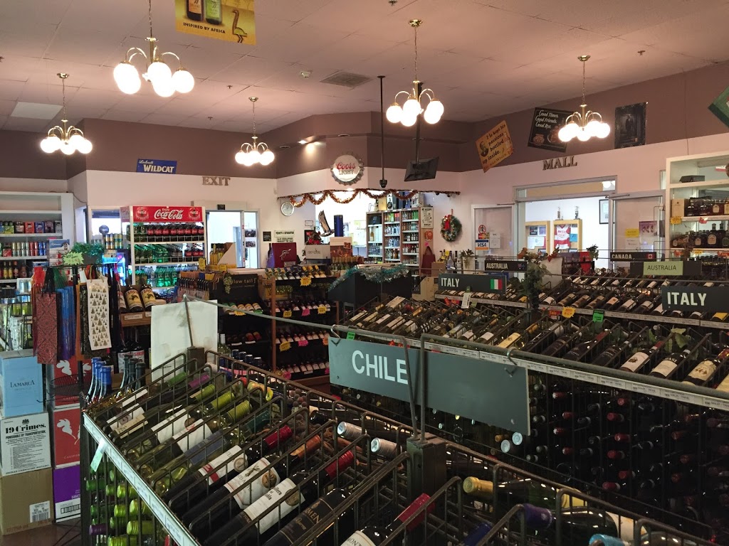 Bobs Liquor Shoppe | 4303 50 St, Innisfail, AB T4G 1B6, Canada | Phone: (403) 227-5810