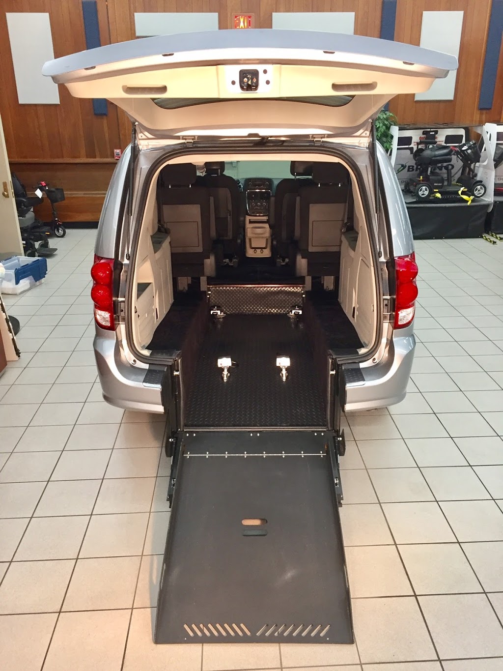 Main Mobility Inc. | 9580 Main St, Clarence, NY 14031, USA | Phone: (716) 759-6811