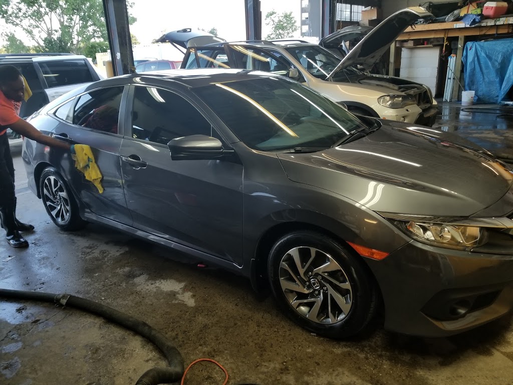 Signature Auto Tint & Detailing | 2655 Lawrence Ave E, Scarborough, ON M1P 2S3, Canada | Phone: (647) 718-3007