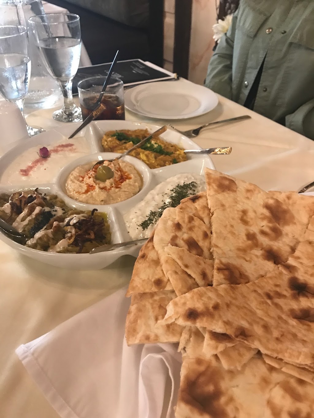 Apadana Restaurant | 13071 Yonge St, Richmond Hill, ON L4E 1A5, Canada | Phone: (416) 887-8189