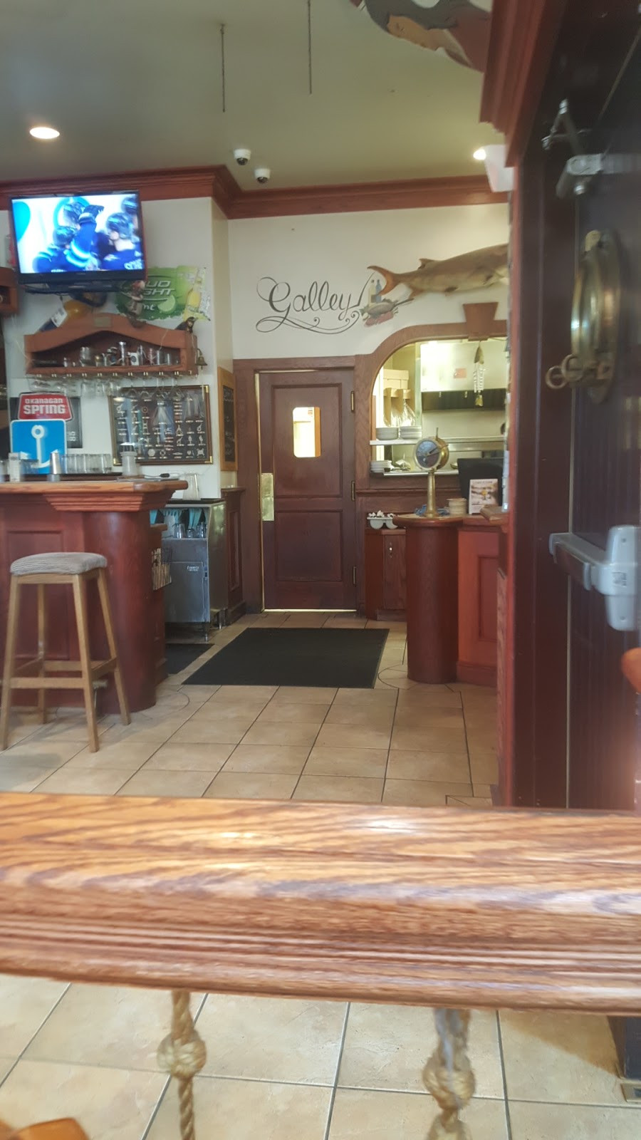 The Anchor Inn Neighbourhood Pub & Restaurant | 3030 Smith Dr, Armstrong, BC V0E 1B1, Canada | Phone: (250) 546-8210