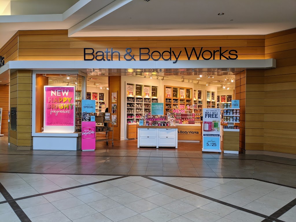 Bath & Body Works | 2960 Kingsway Dr, Kitchener, ON N2C 1X1, Canada | Phone: (519) 894-9102